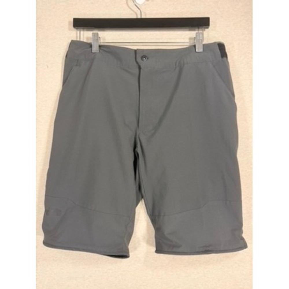 The North Face Shorts Mens 32 Gray Hiking Technical‎ Activewear Stretch